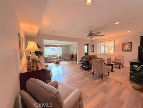 1860  Saint John  32A  Road, Seal Beach, CA