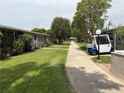 1371  Oakmont Rd.  M7-150B , Seal Beach, CA