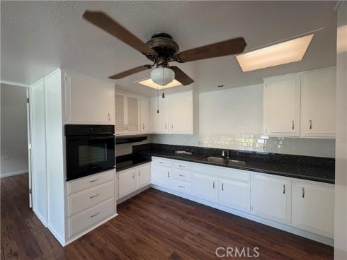1371  Oakmont Rd.  M7-150B , Seal Beach, CA