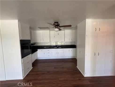 1371  Oakmont Rd.  M7-150B , Seal Beach, CA