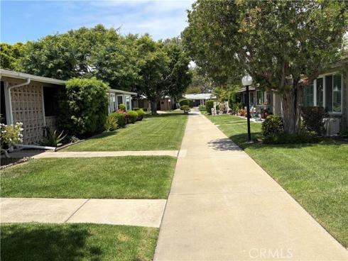 1371  Oakmont Rd.  M7-150B , Seal Beach, CA
