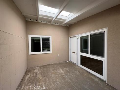 1371  Oakmont Rd.  M7-150B , Seal Beach, CA