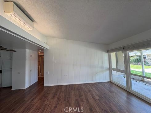 1371  Oakmont Rd.  M7-150B , Seal Beach, CA