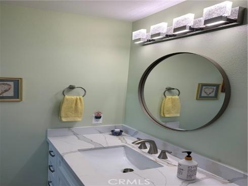 1340  Kenwood Rd., M7-156e  , Seal Beach, CA