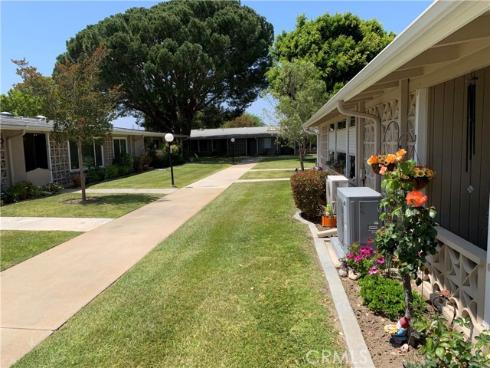 1340  Kenwood Rd., M7-156e  , Seal Beach, CA