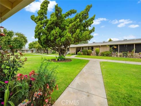 1341  Weeburn  75K , Seal Beach, CA