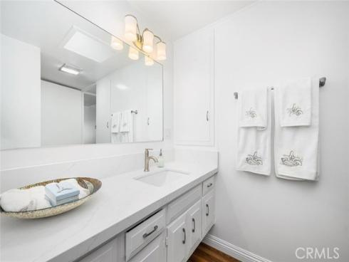 1341  Weeburn  75K , Seal Beach, CA
