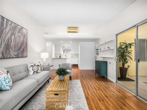1341  Weeburn  75K , Seal Beach, CA