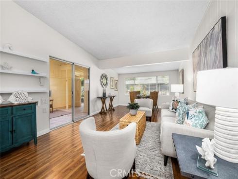 1341  Weeburn  75K , Seal Beach, CA