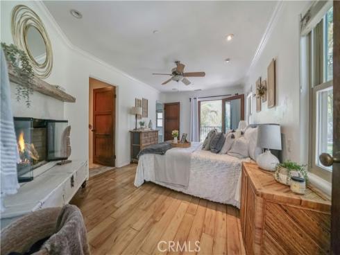 1001  Electric   Avenue, Seal Beach, CA