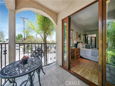 1001  Electric   Avenue, Seal Beach, CA