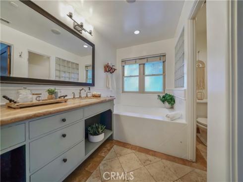 1001  Electric   Avenue, Seal Beach, CA