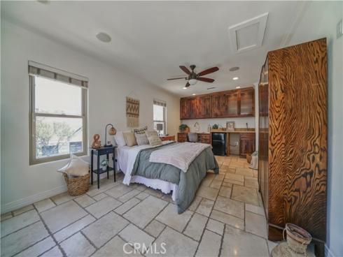 1001  Electric   Avenue, Seal Beach, CA