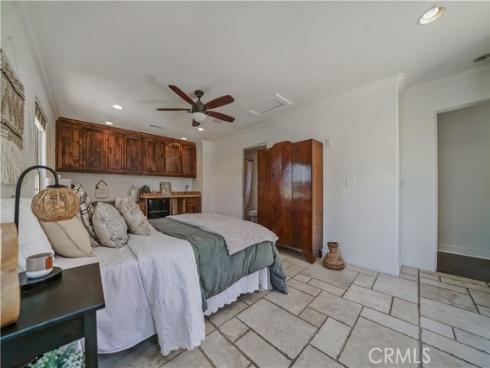 1001  Electric   Avenue, Seal Beach, CA