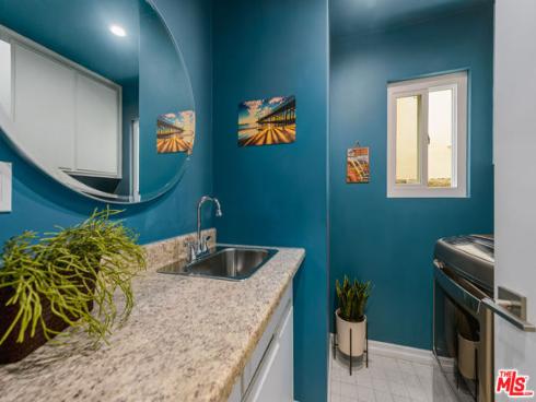 118  3rd   Street, Seal Beach, CA