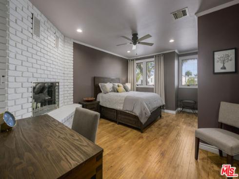 118  3rd   Street, Seal Beach, CA