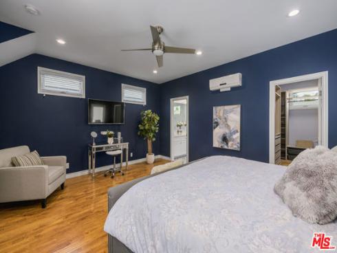 118  3rd   Street, Seal Beach, CA