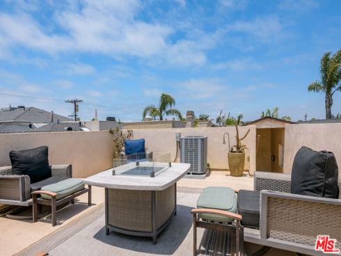 118  3rd   Street, Seal Beach, CA