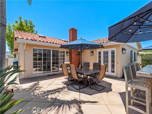 4589  Hazelnut Avenue  , Seal Beach, CA