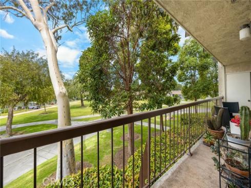 13650  Del Monte  3A , Seal Beach, CA