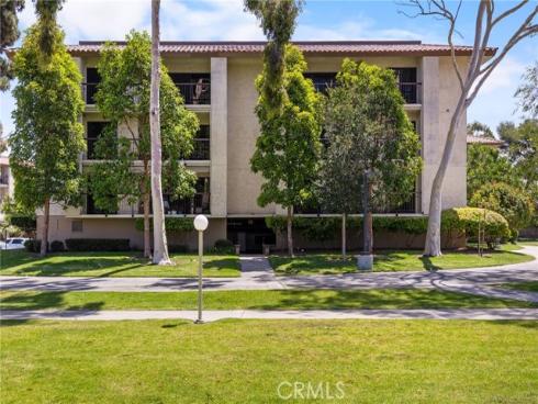 13650  Del Monte  3A , Seal Beach, CA