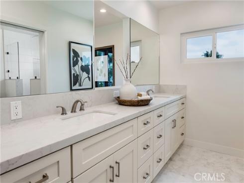 1701 Catalina Avenue, Seal Beach, CA