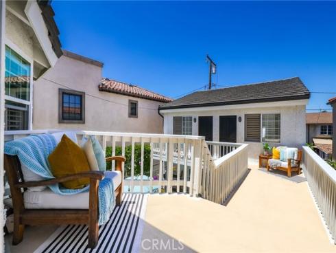 205  4th street  , Seal Beach, CA
