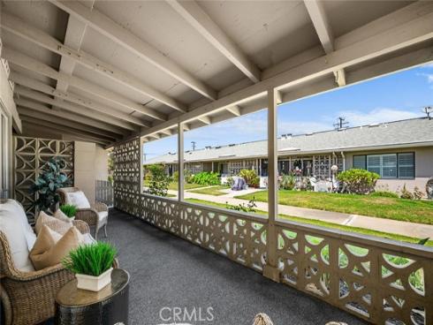 1381 Mayfield 141K M6 Road, Seal Beach, CA