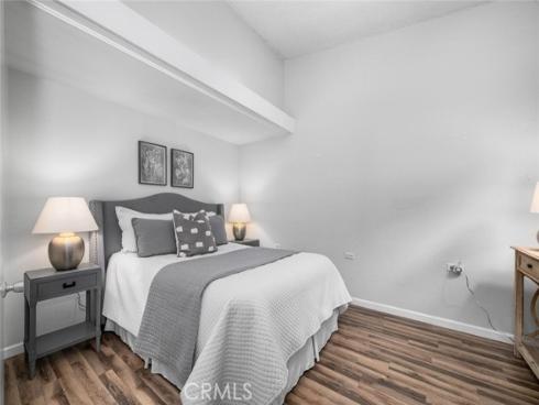 1381 Mayfield 141K M6 Road, Seal Beach, CA