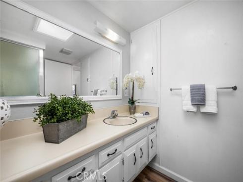 1381 Mayfield 141K M6 Road, Seal Beach, CA