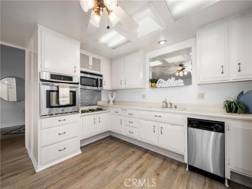 1075 Brookline 220H RoadM-9, Seal Beach, CA
