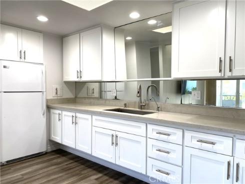 13681 St. Andrews Dr., M1-28k , Seal Beach, CA