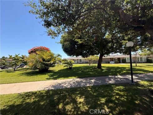 13431  Danbury  134C  Lane, Seal Beach, CA