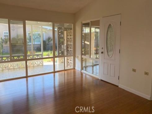 1571  Golden Rain  118-H  Road, Seal Beach, CA