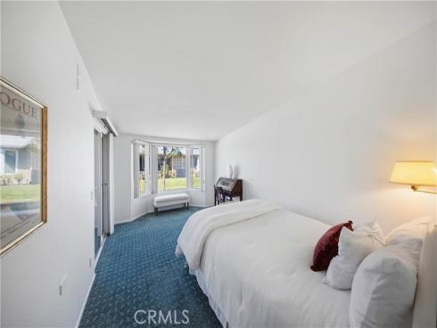 1701 Tam O'shanter 11K Drive, Seal Beach, CA