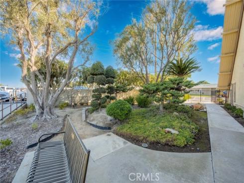 13080 Oak Hills 232D DriveM-9, Seal Beach, CA