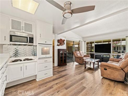 1261  Knollwood Road M4-45i  , Seal Beach, CA