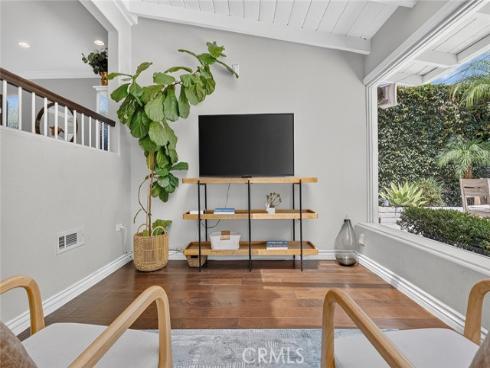 1737 Catalina , Seal Beach, CA