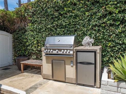 1737 Catalina , Seal Beach, CA