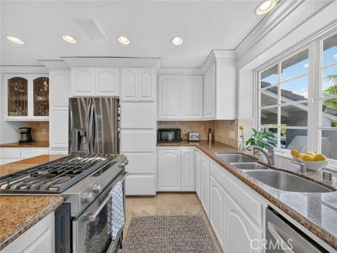 1737 Catalina , Seal Beach, CA