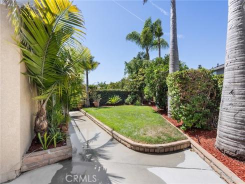 3561 Dahlia Circle, Seal Beach, CA