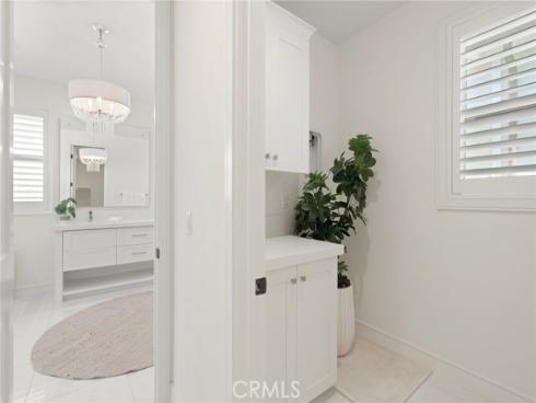 208 Ocean Place , Seal Beach, CA