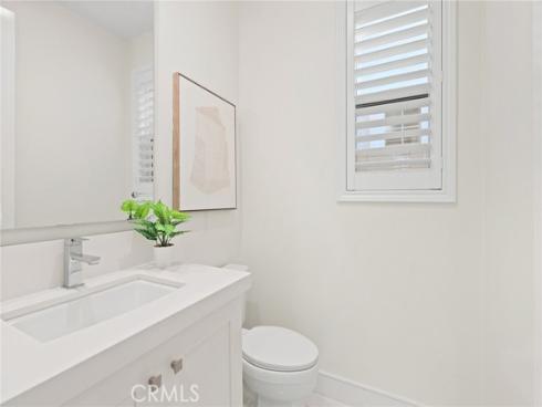 208 Ocean Place , Seal Beach, CA
