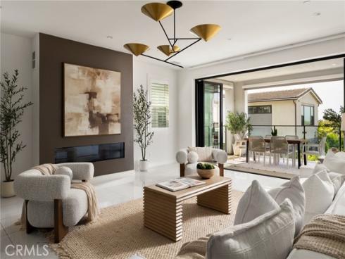 208 Ocean Place , Seal Beach, CA