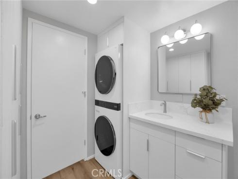 1891 Mckinney M15 26C Way, Seal Beach, CA