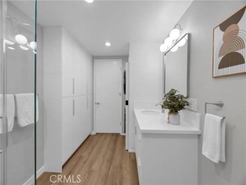 1891 Mckinney M15 26C Way, Seal Beach, CA