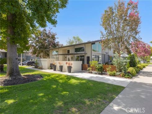 1891 Mckinney M15 26C Way, Seal Beach, CA