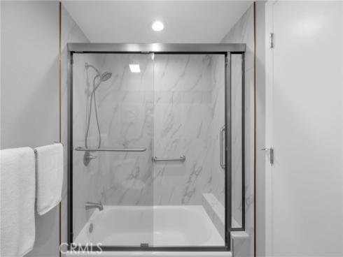 1891 Mckinney M15 26C Way, Seal Beach, CA