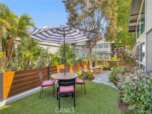 1891 Mckinney M15 26C Way, Seal Beach, CA