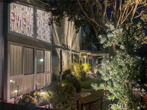 1891 Mckinney M15 26C Way, Seal Beach, CA